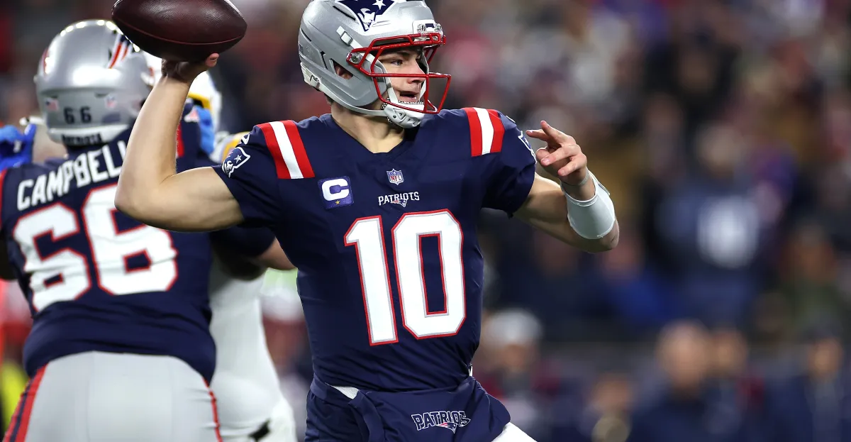 Pittsburgh Steelers playoff path clear after Patriots defeat Chargers