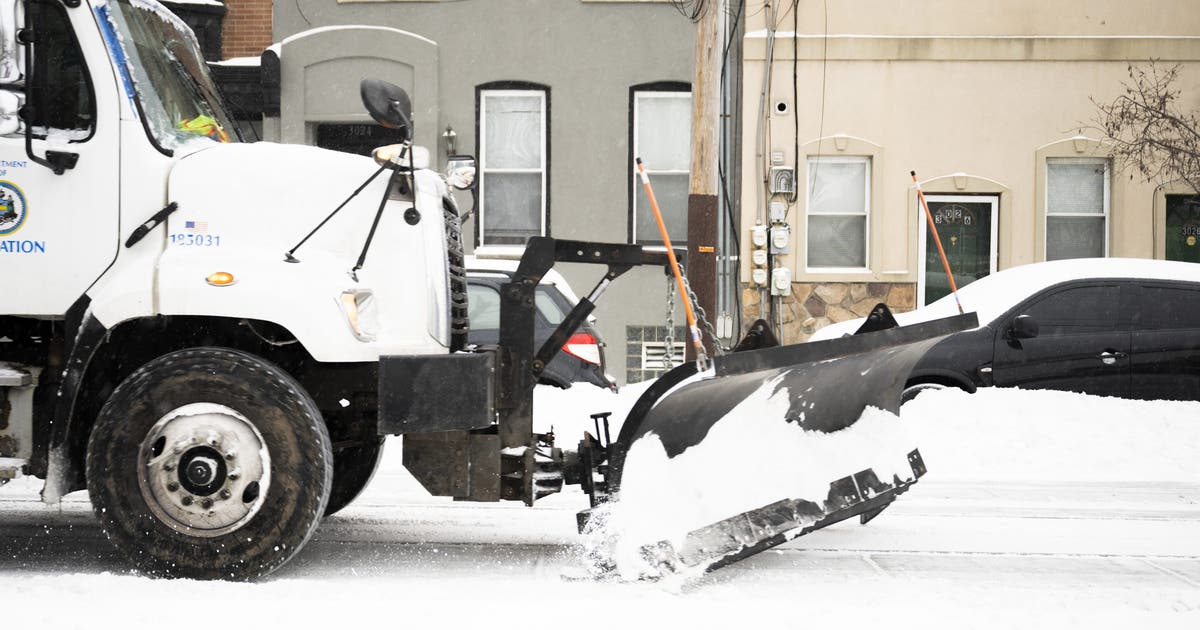 Center City roads close for snow removal around City Hall: What we know