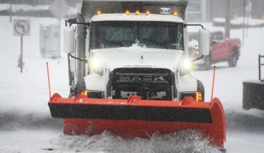 How to check the progress of snow plows in Philadelphia