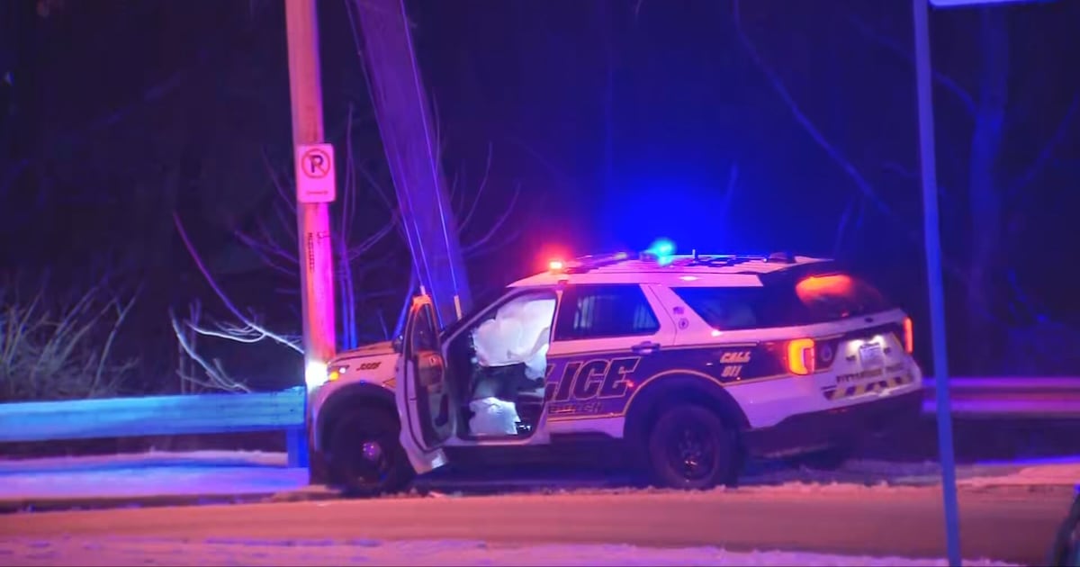 Pittsburgh police officer injured in crash during search for suspect – WPXI