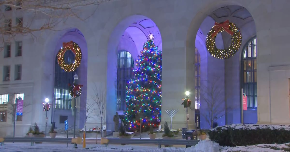 Closures planned on Grant Street in Pittsburgh Friday as crews remove Christmas tree – WPXI