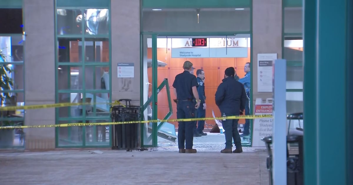 Minivan crashes into UPMC Shadyside hospital in Pittsburgh – WPXI