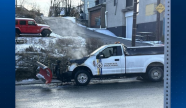 Engine compartment of city-owned salt truck became engulfed in flames after mechanical failure – WPXI