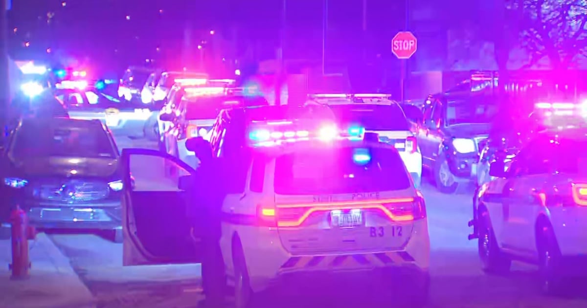 Man crashes into police cruiser, leads officers on high-speed chase into Pittsburgh, officials say – WPXI