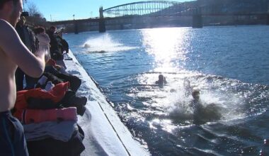 Participants brave the cold, dive into the new year during Pittsburgh polar plunge – WPXI