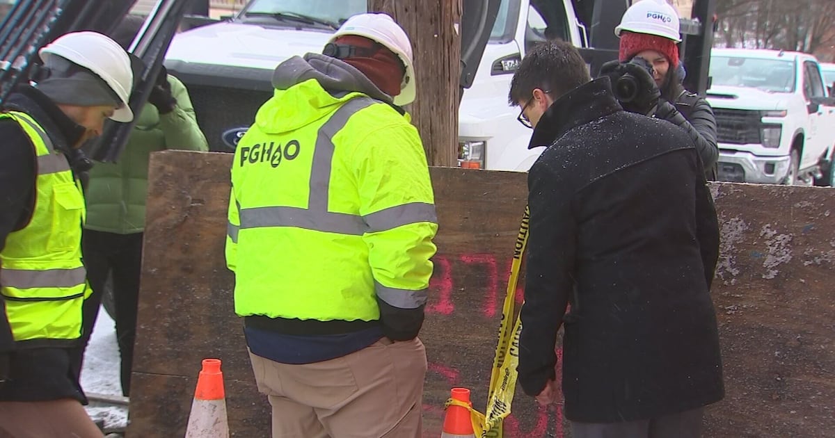 Pittsburgh Water gives new mayor tour of work site as lead replacement project continues