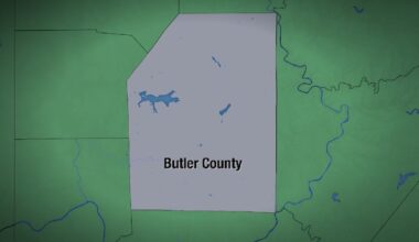 Pennsylvania State Police looking for man involved in chase in Butler County