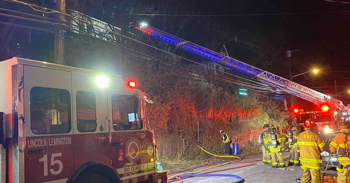 1 person killed, another hospitalized after two separate fires in Pittsburgh