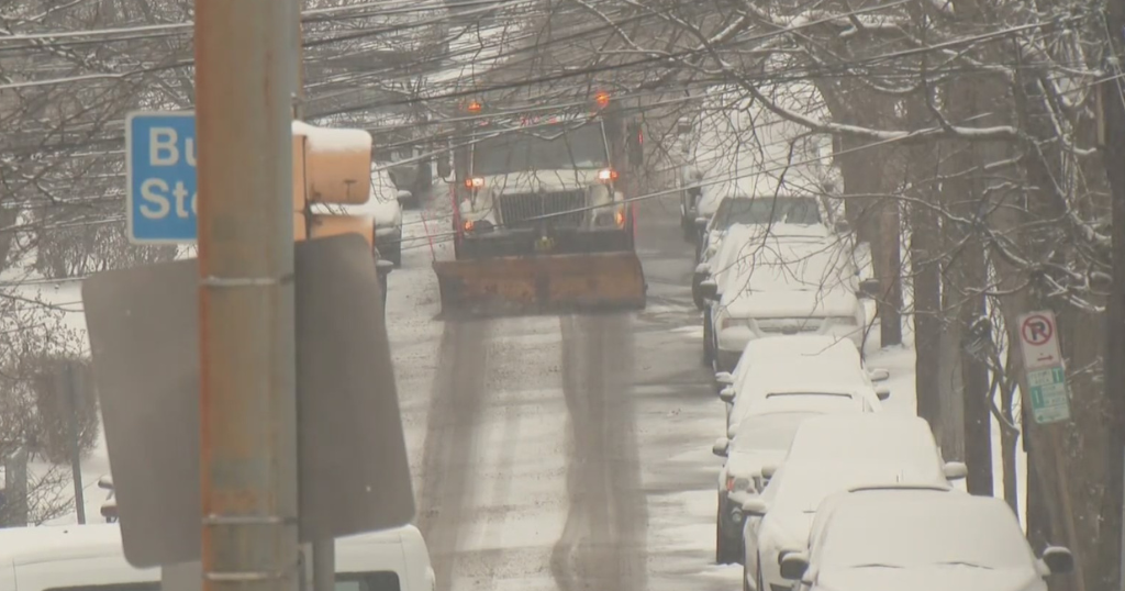 Mayor aims to improve Pittsburgh's snow removal in 8-point plan presented to city council