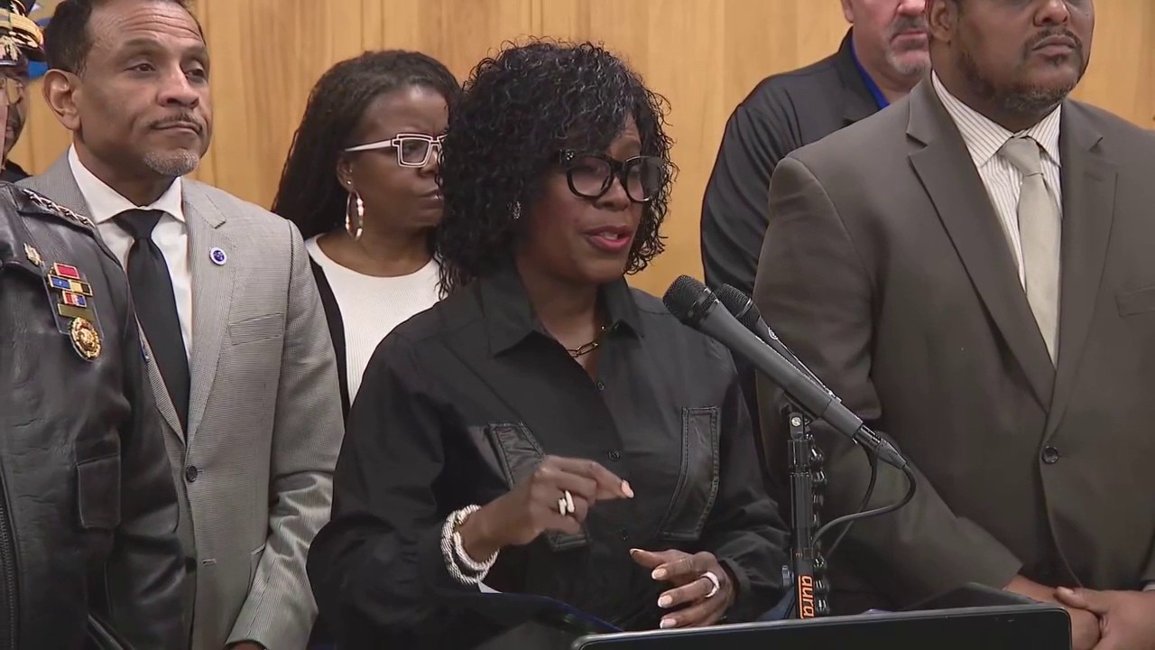 ‘We are ready’: Mayor Parker says Philadelphia prepared to take on incoming winter storm