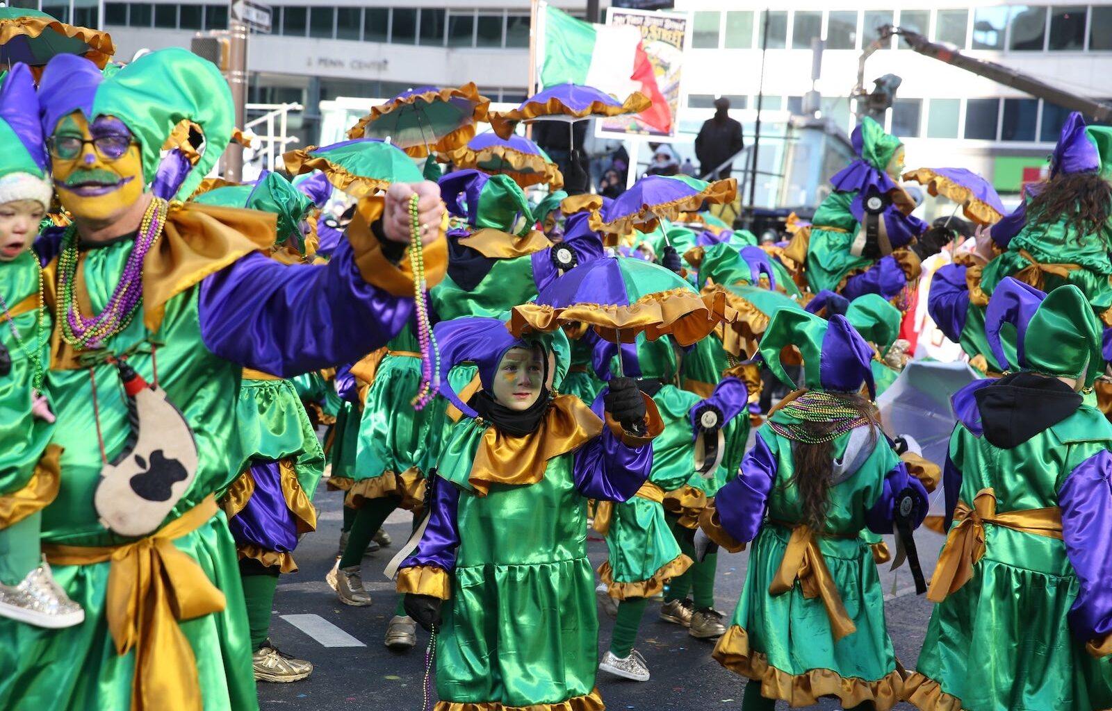 Mummers Parade 2026: Frigid cold in Philly delays string band competition