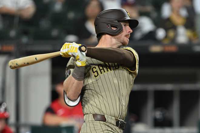 CHICAGO, ILLINOIS - SEPTEMBER 19: Ryan O'Hearn #32 of the San Diego Padres at bat against the Chicago White Sox at Rate Field on September 19, 2025 in Chicago, Illinois. (Photo by Daniel Bartel/Getty Images)