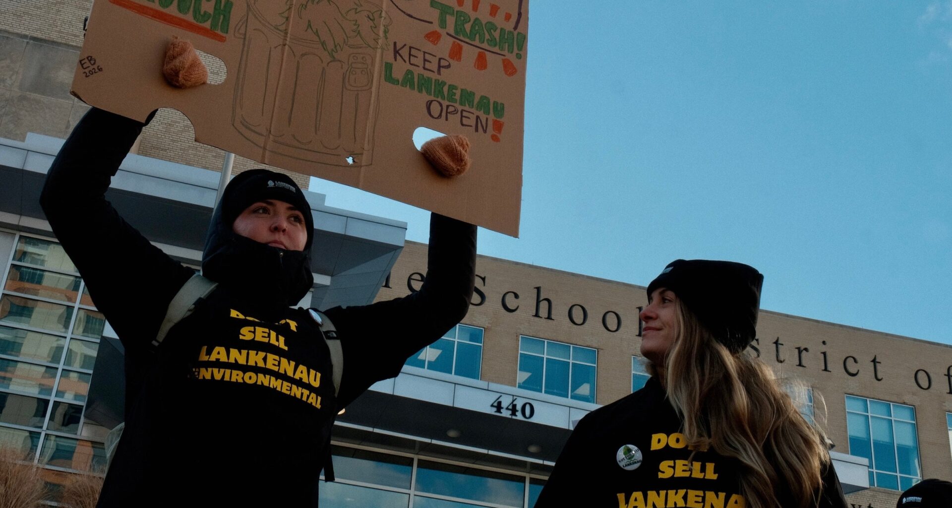 Philadelphia school closure plan sparks protest