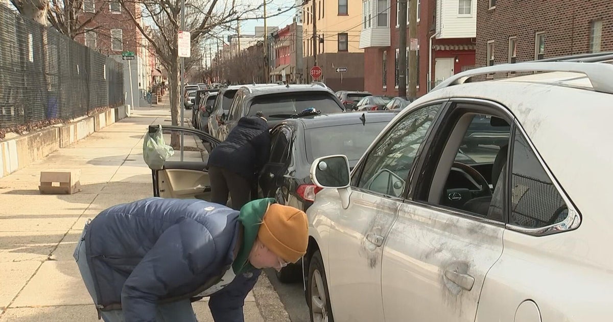 At least 7 cars broken into overnight in Point Breeze, Philadelphia police say