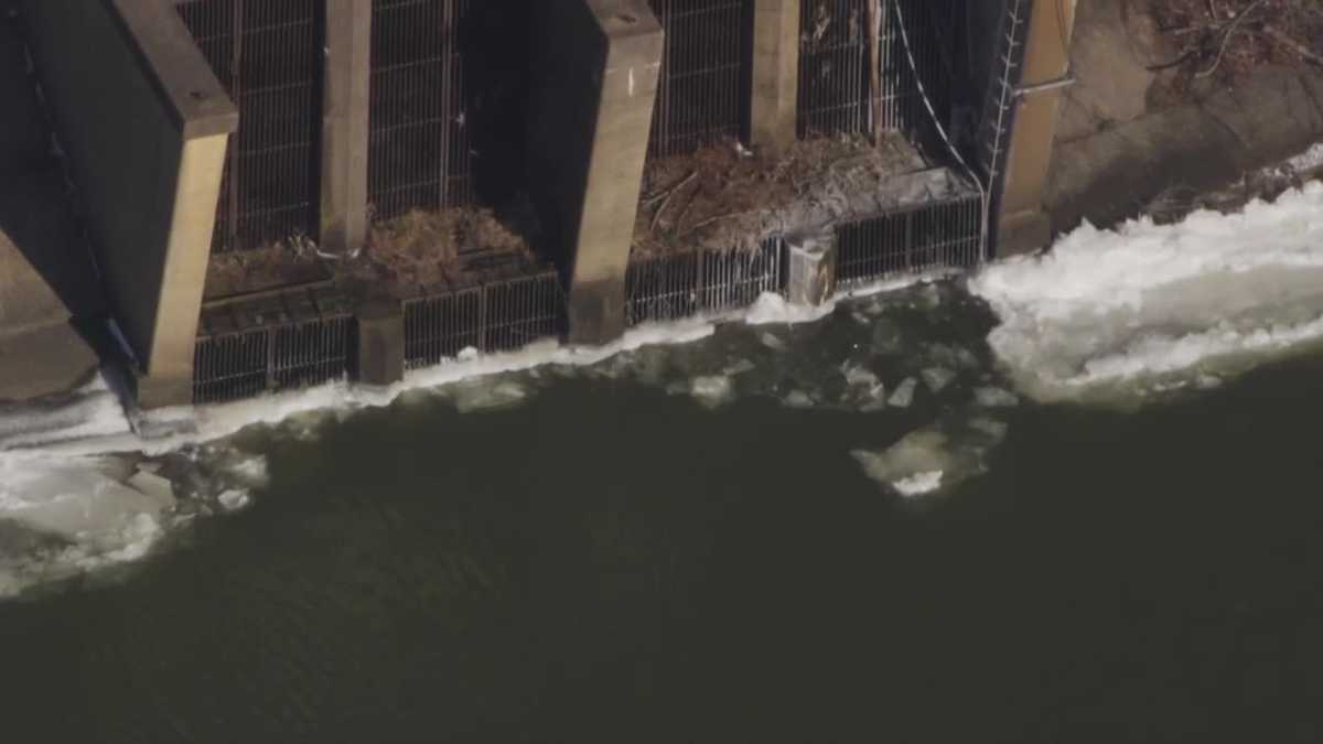 Ice blocks Allegheny River intake affecting Pittsburgh Water