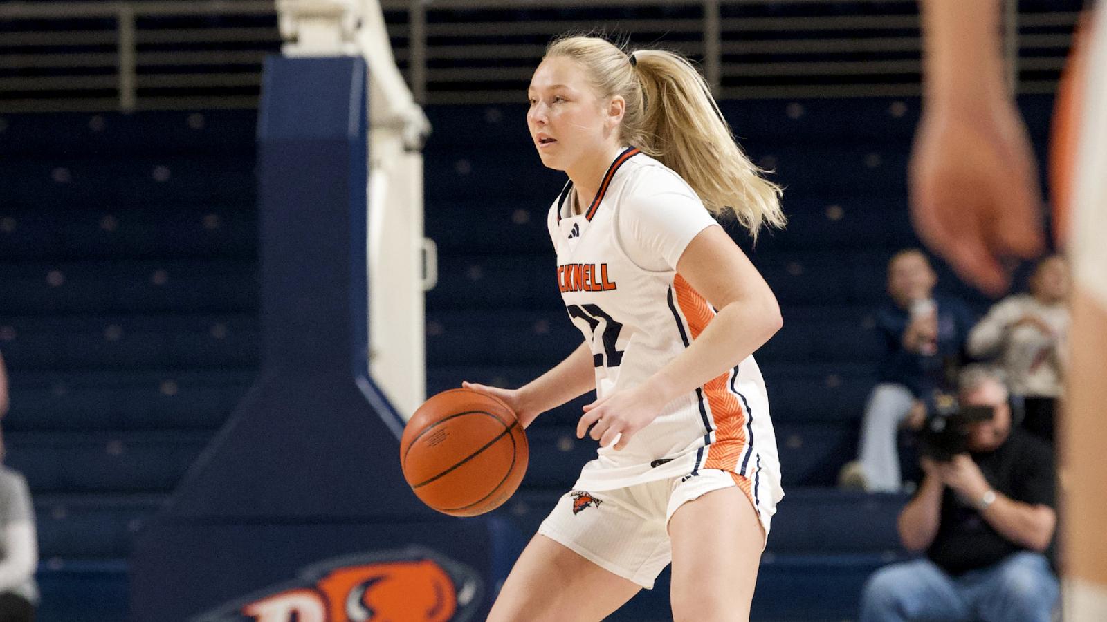 Elena Houghton Jumpshot