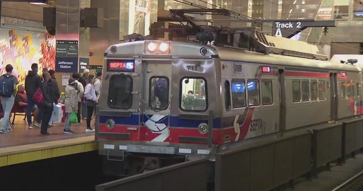 Man run over by SEPTA train after falling off platform in Philadelphia: police