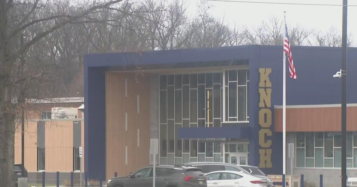 Suspension of Knoch High School girls wrestling coach sparks backlash
