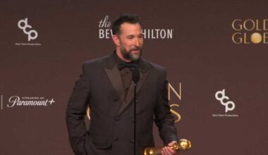 The Pitt's Noah Wyle gives shoutout to Pittsburgh hospitals