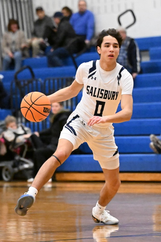 Salisbury's Steven Lozada drives down the court Tuesday, Jan. 13, 2026, during a game against Notre-Dame Green Pond at Salisbury High School. (Amy Shortell/The Morning Call)