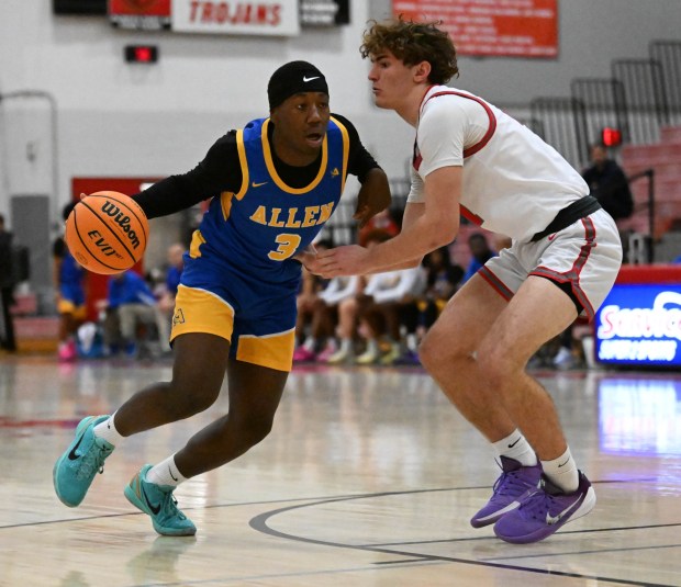 Allen's Xayvon Wimberly drives down the court  Tuesday, Jan. 20, 2026, during a game against Parkland High School at Parkland High School. (Amy Shortell/The Morning Call)
