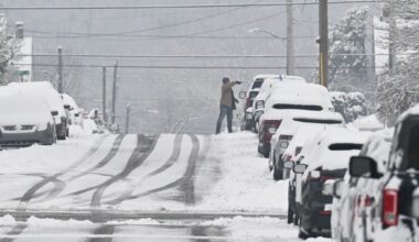Winter storm with up to a foot of snow possible this weekend