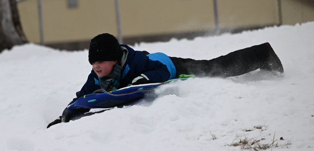 Lehigh Valley schools announce two-hour delays