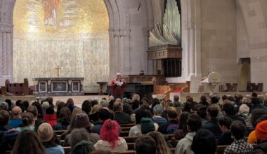 Western Pa. residents gather about how to safely observe ICE activity