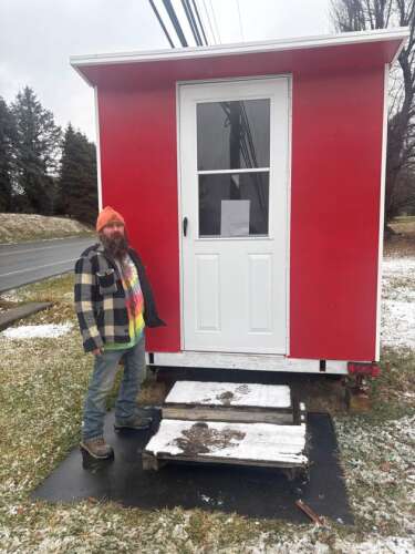 Red and white farm stand is the work of a man with a big heart – Lehigh Valley Press