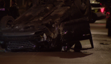 Early morning rollover crash in Pittsburgh