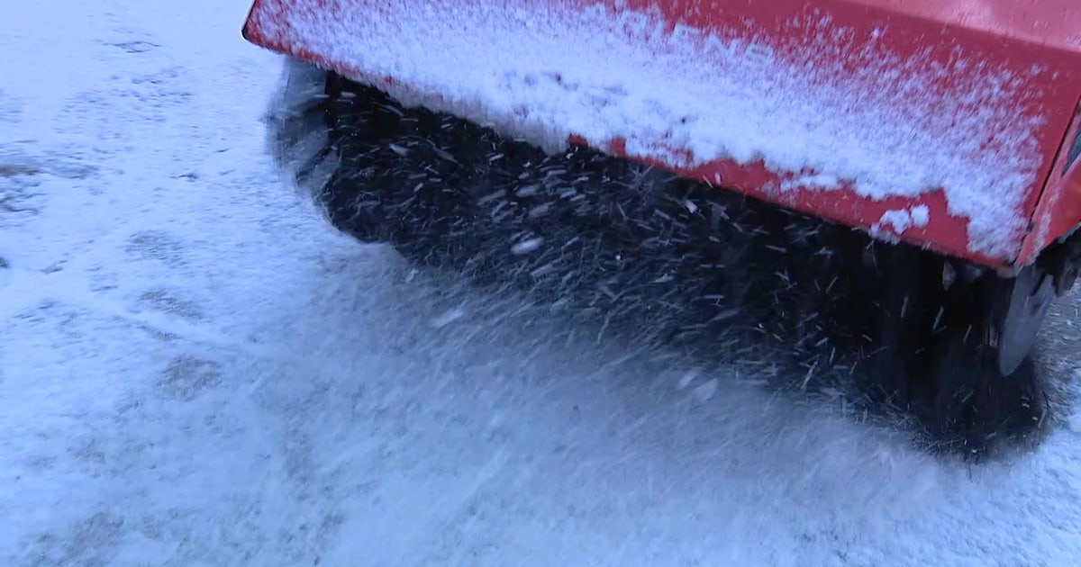 Philadelphia area faces icy roads, up to 4 inches of snow after weekend storm