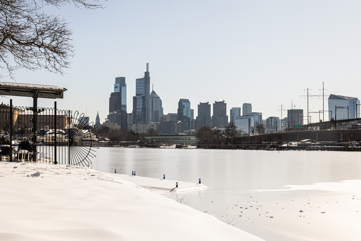 Disaster declared as Philly faces blizzard