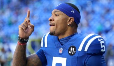 Indianapolis Colts quarterback Anthony Richardson Sr. (5)