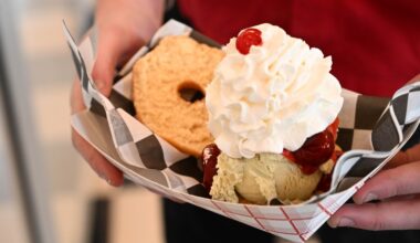National Ice Cream for Breakfast at the Inside Scoop