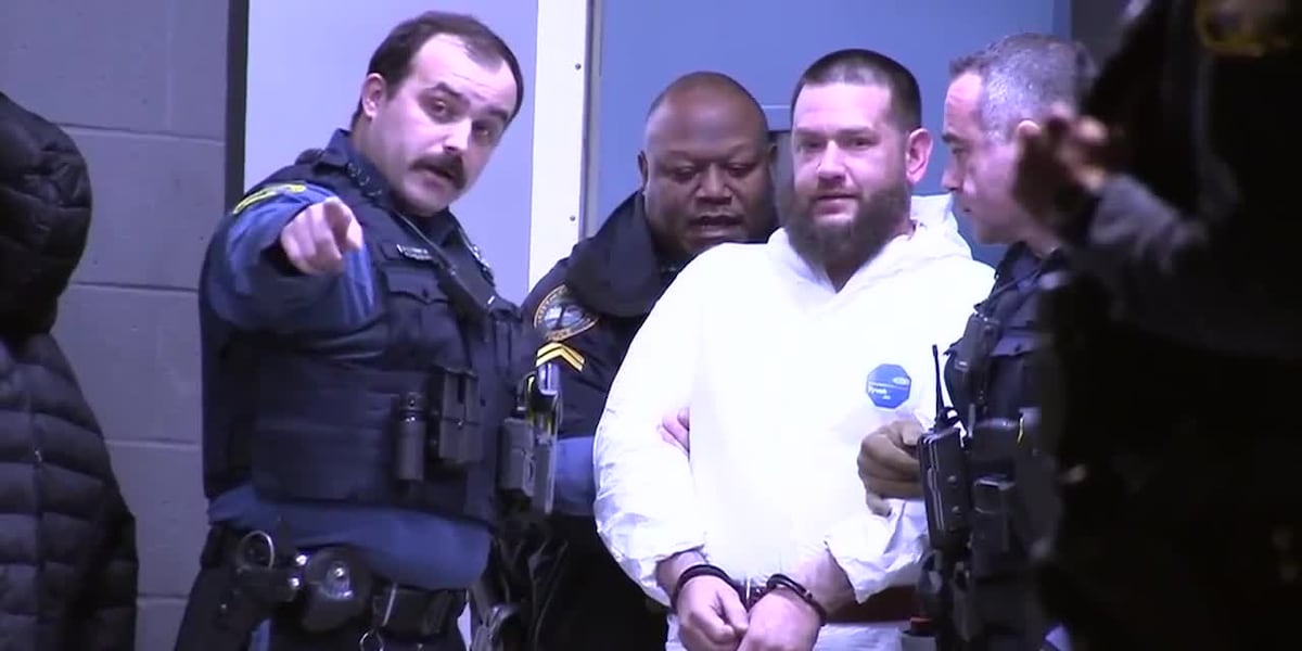 Father accused of stabbing infant, throwing baby out in the snow