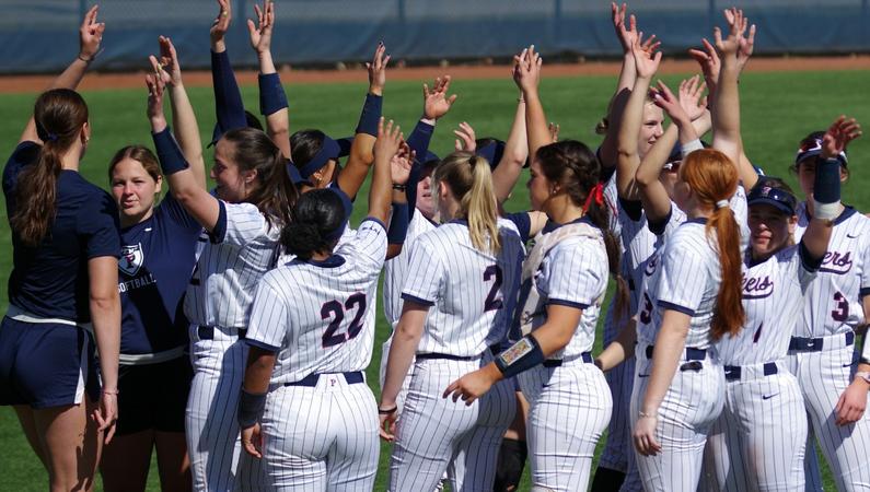 Softball Splits Opening Day at Lowcountry Classic