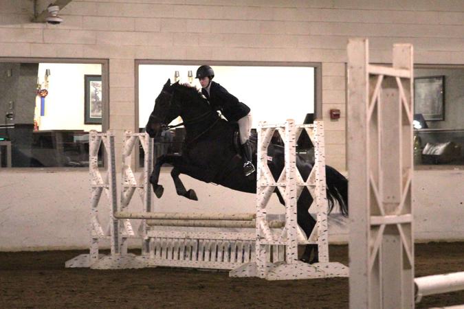 Hunt Seat Places Third at Lake Erie Show