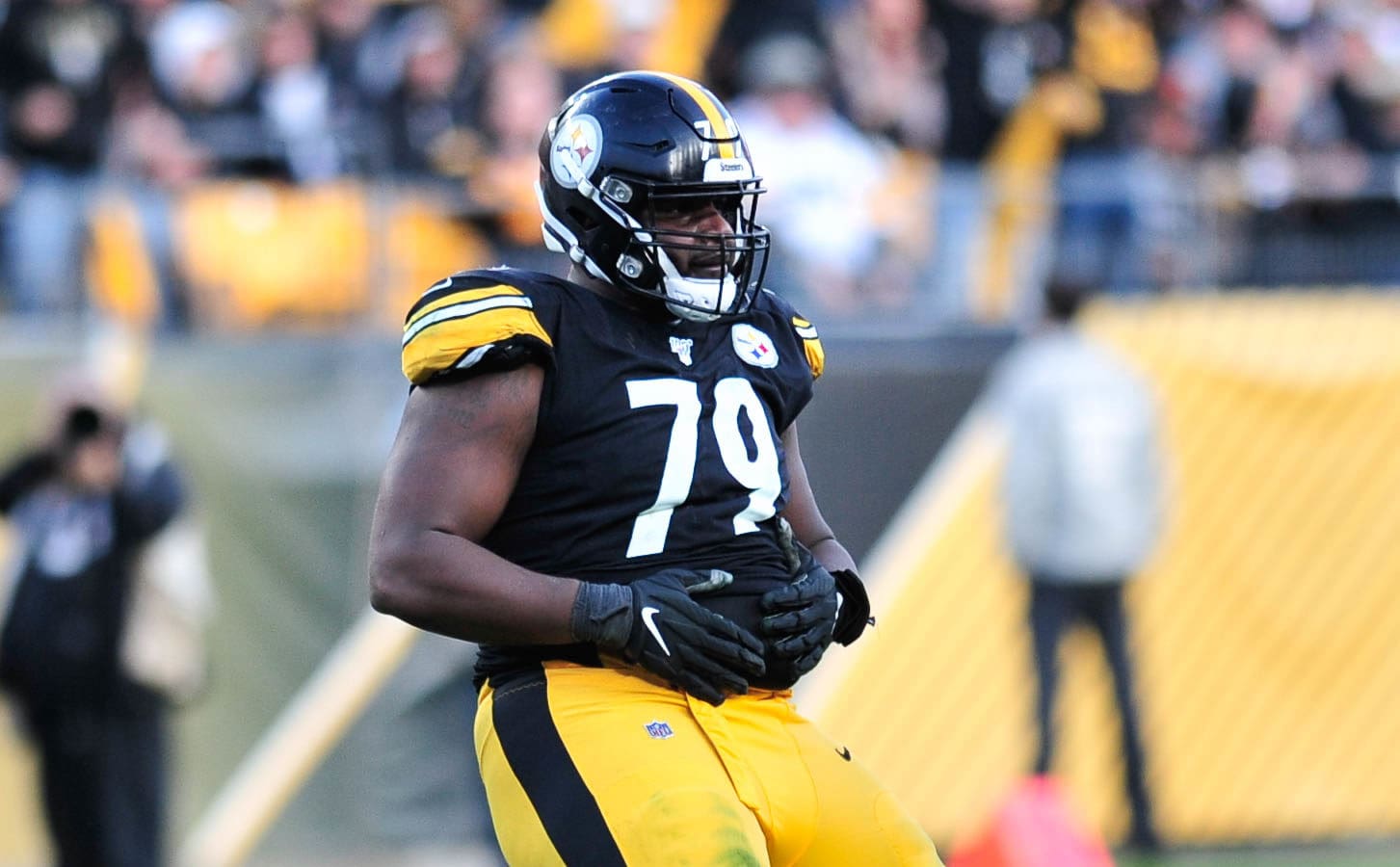 Former Steelers Defensive Lineman a Cut Candidate, Pittsburgh Reunion?