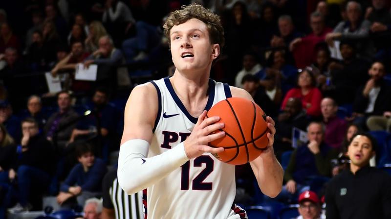 Men's Basketball "Powers" Its Way Past Dartmouth, 80-71