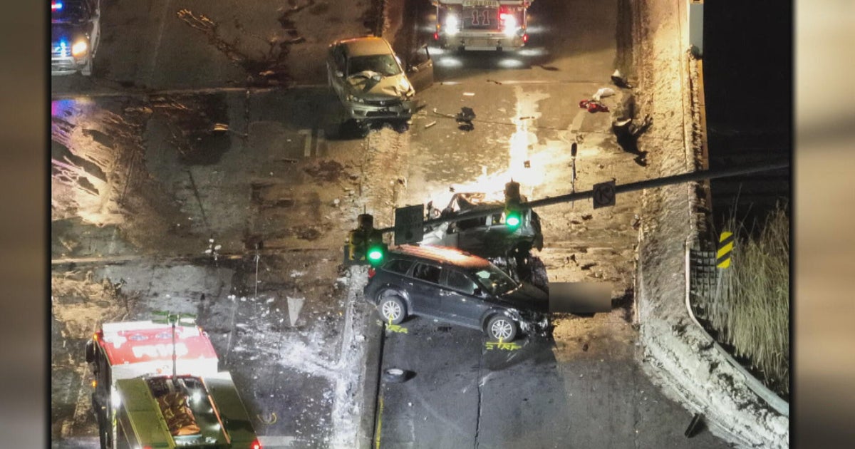 New York man dead, 4 others injured in Pennsylvania crash near I-95, police say