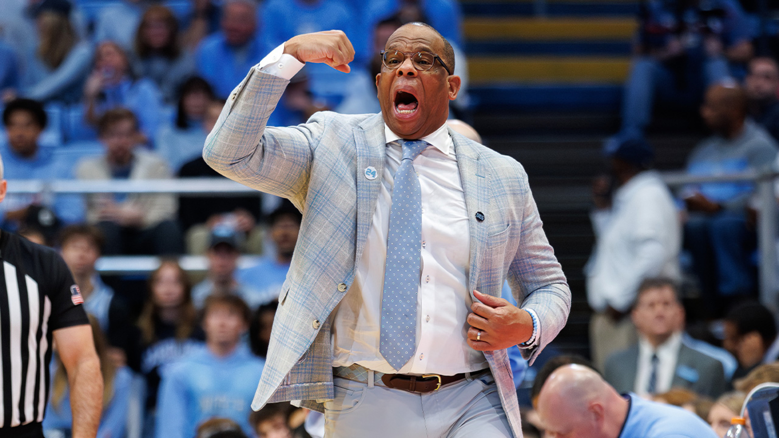 Pittsburgh plays No. 11 North Carolina on 3-game road skid