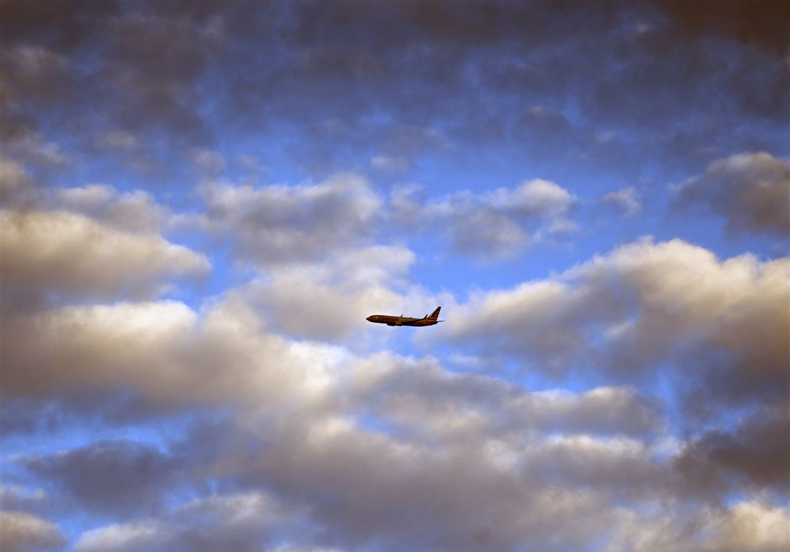 American Airlines offering temporary service from Pittsburgh to Louisville for Kentucky Derby