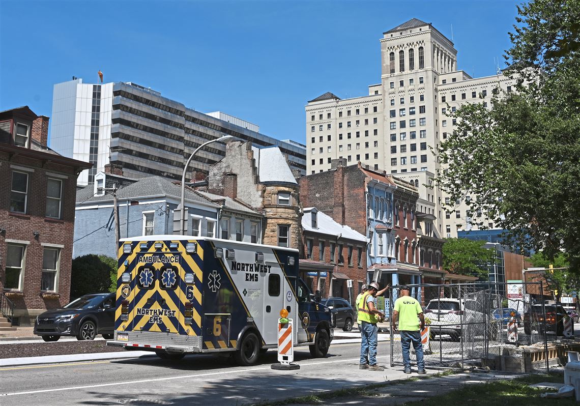 Work resumes on controversial traffic calming project near major Pittsburgh hospital