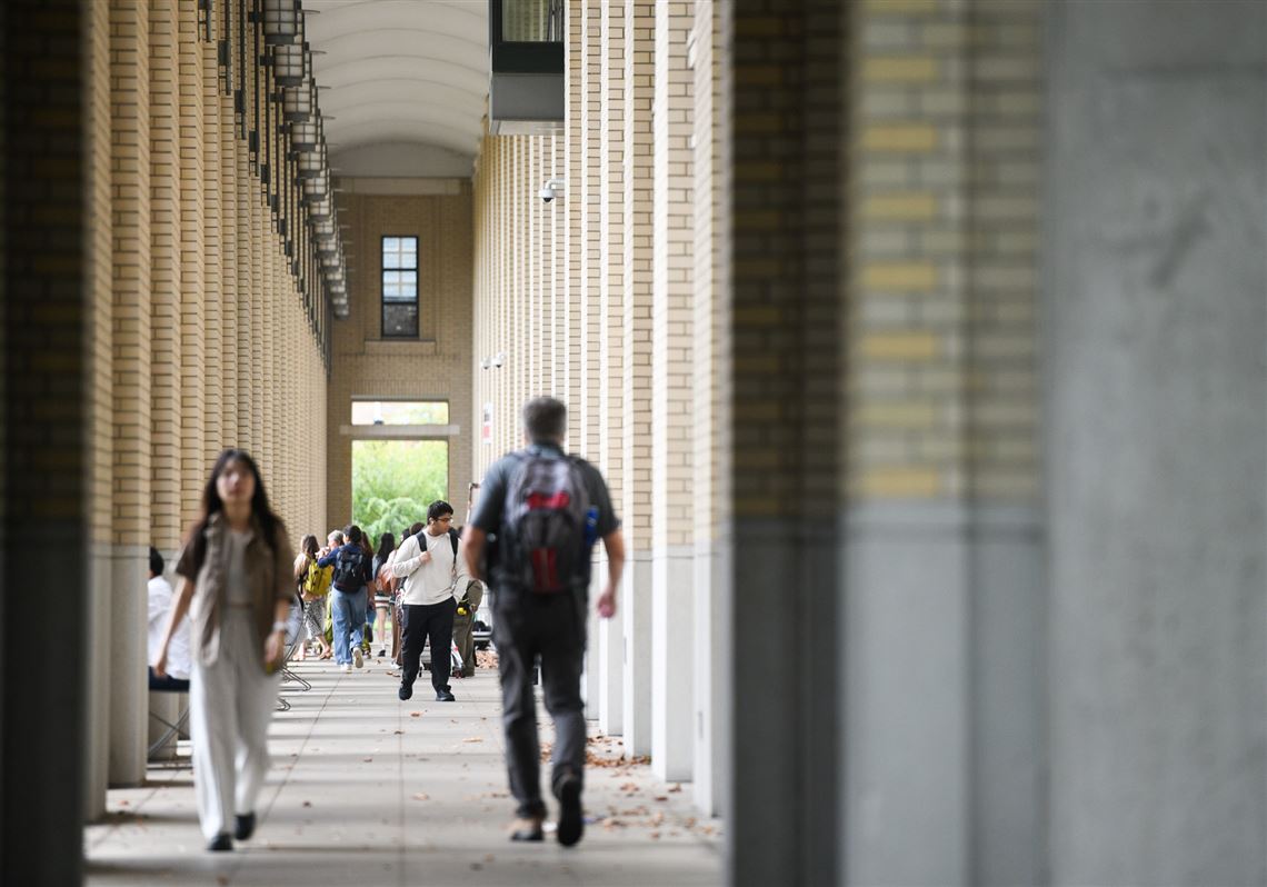 Carnegie Mellon University ranks No. 2 in U.S. for foreign funding, data show — trailing just behind Harvard