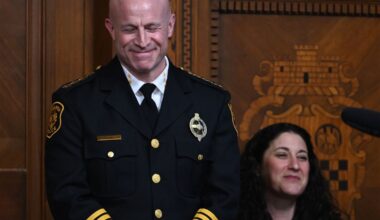Pittsburgh native Jason Lando swon in as city's new police chief