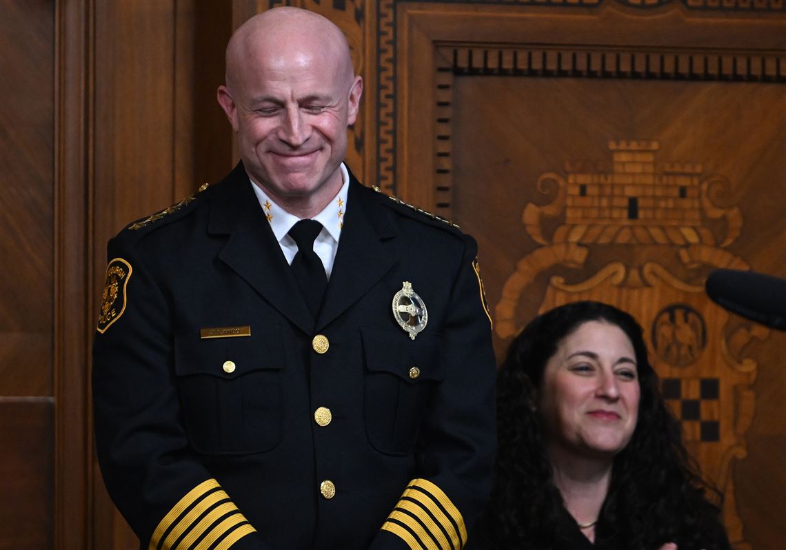 Pittsburgh native Jason Lando swon in as city's new police chief