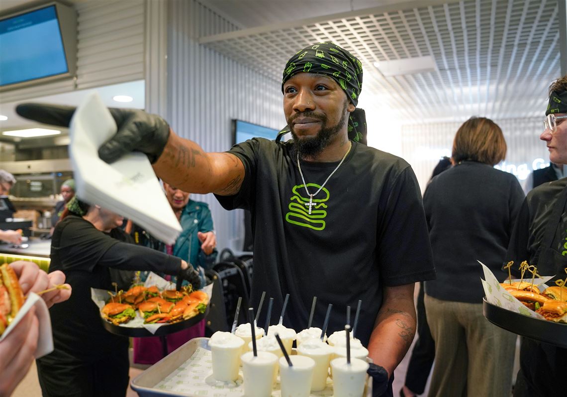 Pittsburgh International opens five new dining options