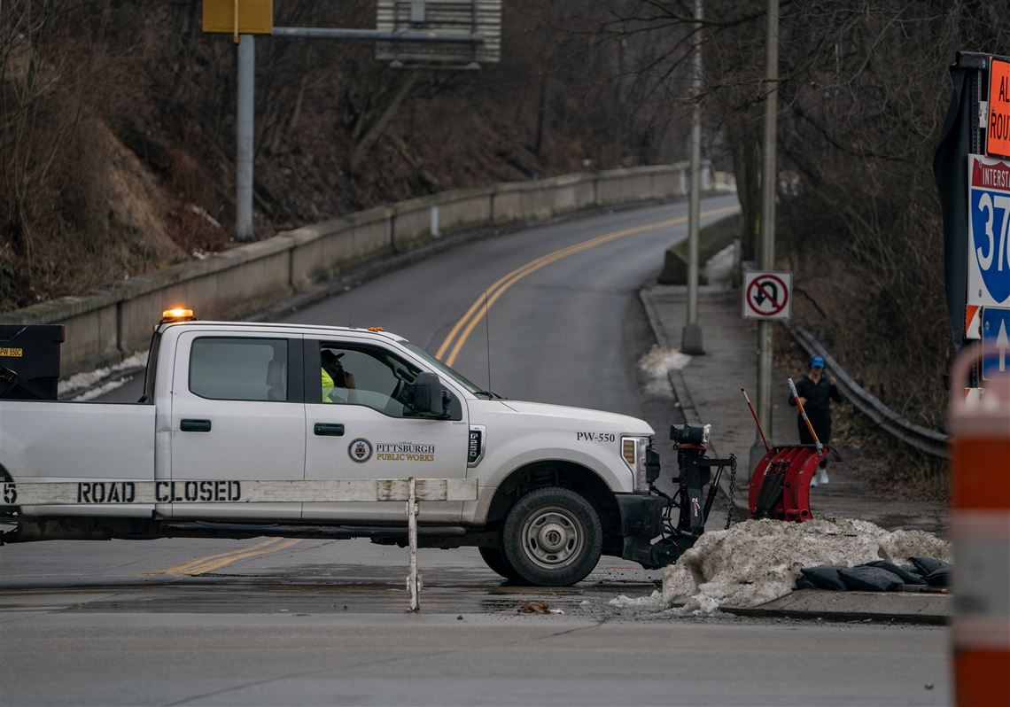 Falling rocks lead to closure of Pittsburgh’s P.J. McArdle Roadway