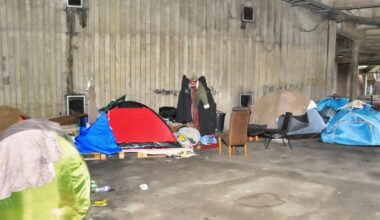 Alarm as 'tent city' springs up in Reading town centre