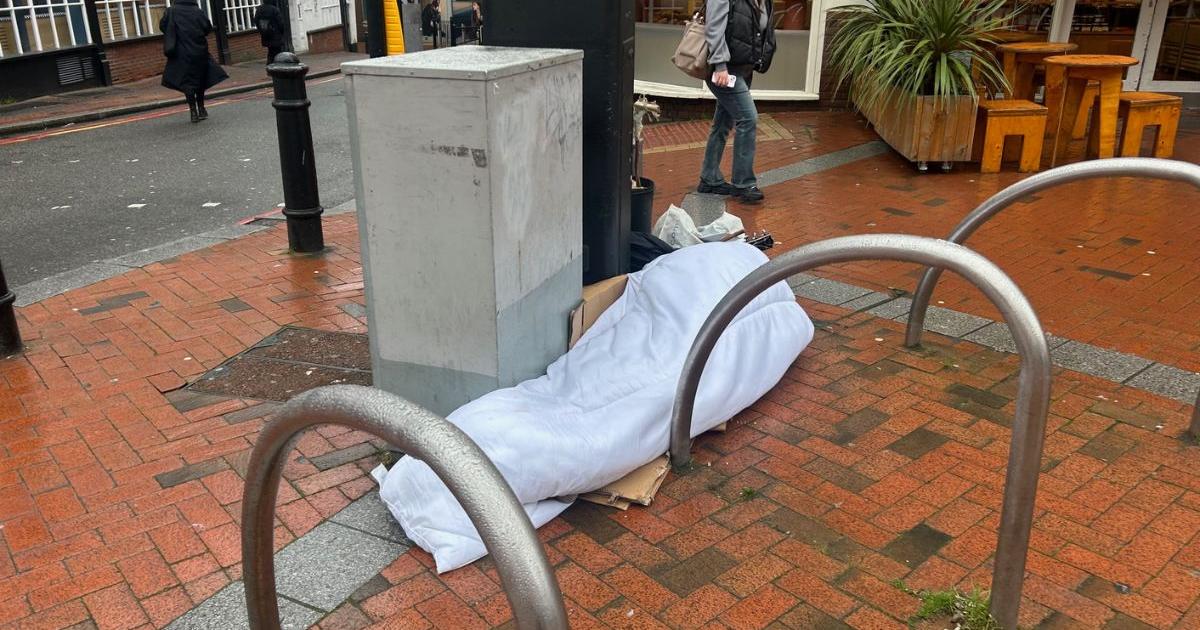 Concern as more tents pitched in Reading town centre